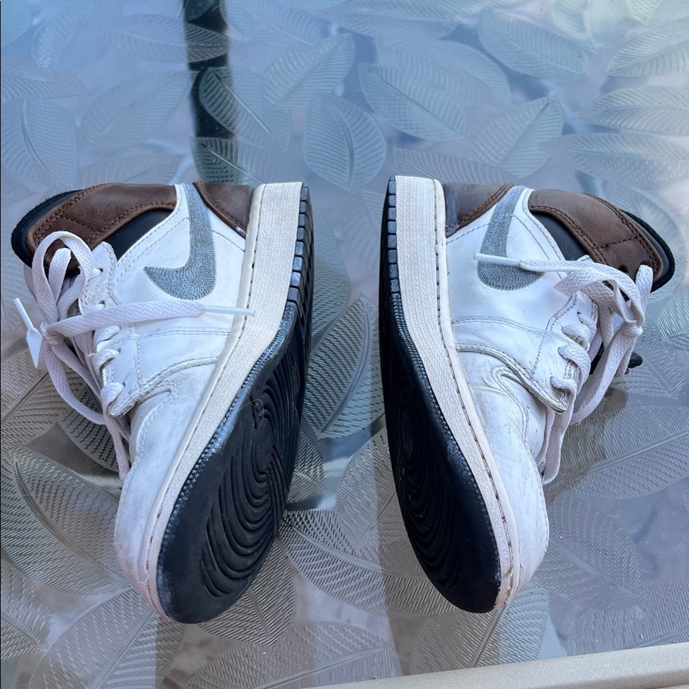 Jordan White and Brown High-Top Sneakers - Size 4.5.Y